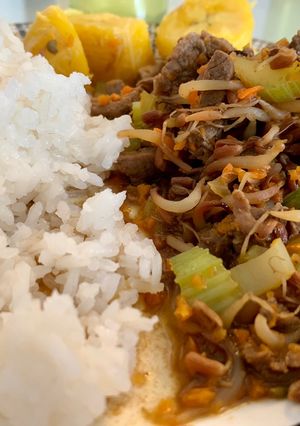 Una foto de Salteado de lomo oriental