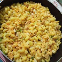 Chicken macaroni A picture of Chicken macaroni.
