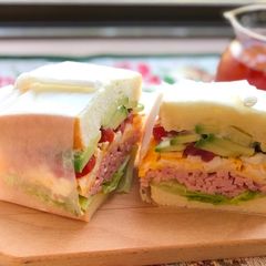 A picture of All in one Sandwich.