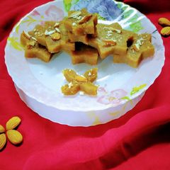 A picture of Wheat flour halwa.