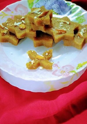 A picture of Wheat flour halwa.