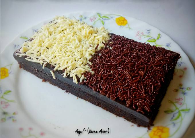 Cake Coklat Kukus Lembut (no telur, no mixer)