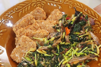 Resep Tumis Daun Bunga Pepaya Anti Gagal