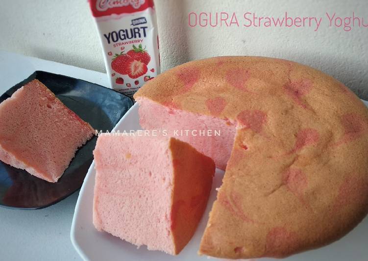 Ogura Strawberry Yoghurt