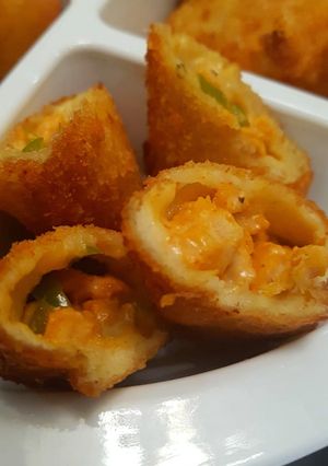 A picture of Chicken Cheese Bread Rolls.