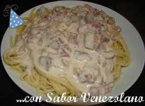 Una foto de Tallarines con salsa blanca