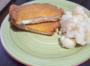 Foto di Cordon bleu di lonza di maiale con cavolfiore