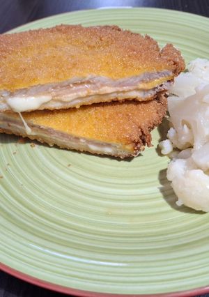 Foto di Cordon bleu di lonza di maiale con cavolfiore