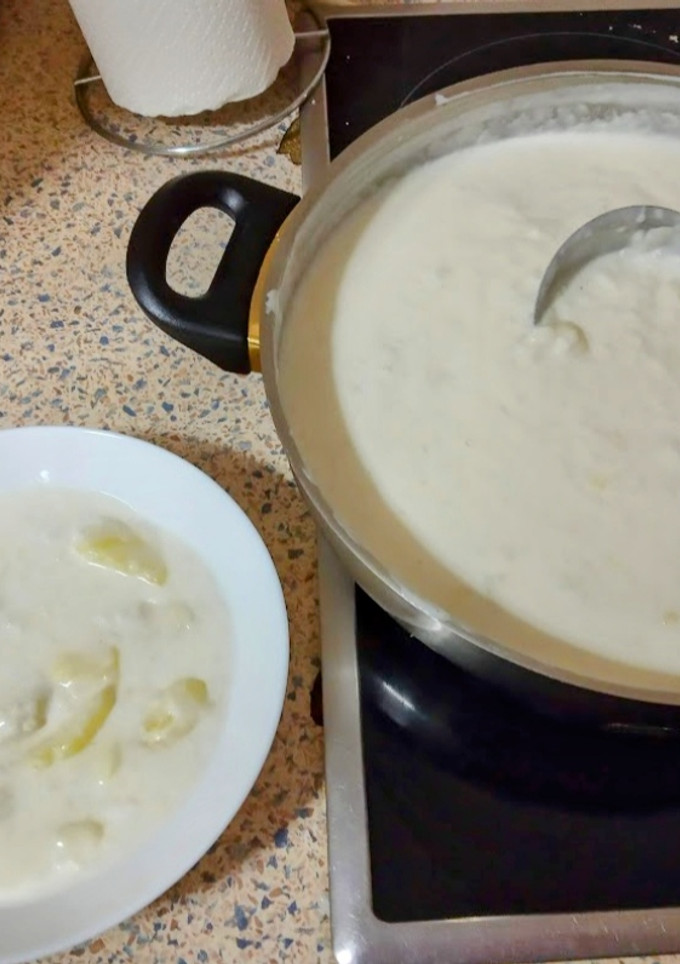 Una foto de Gazpachuelo malagueño, es un plato típico