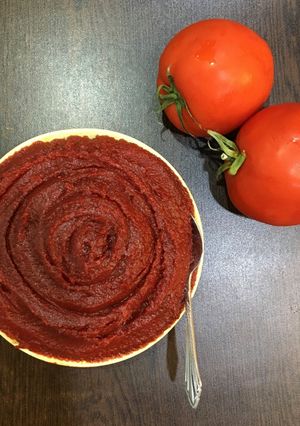عکسی از دستور رب گوجه فرنگی خانگی😍