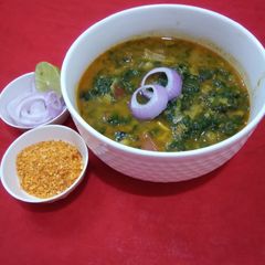 A picture of Dal palak.