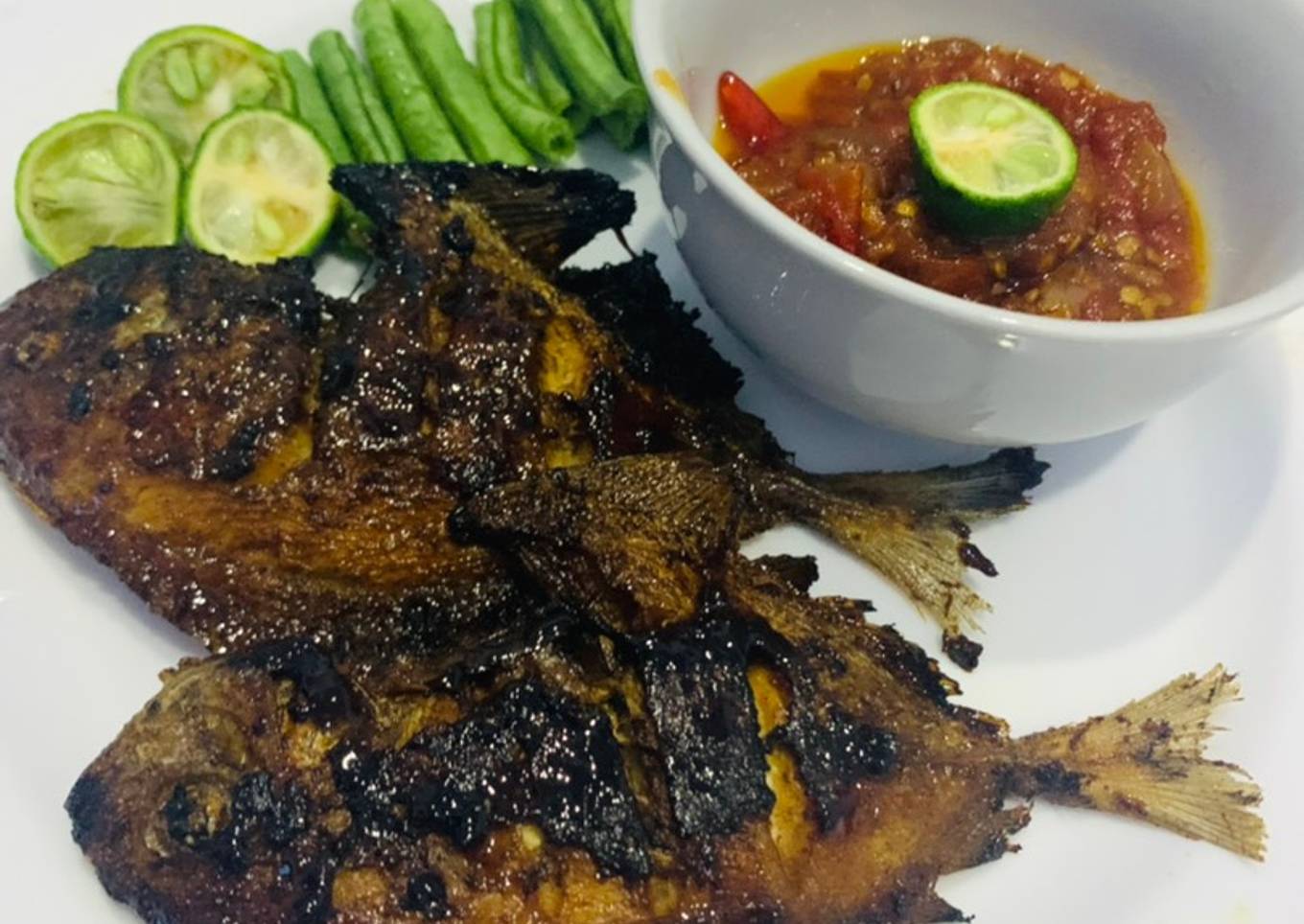 Dorang Bakar with sambel Cocol