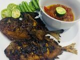 Dorang Bakar with sambel Cocol