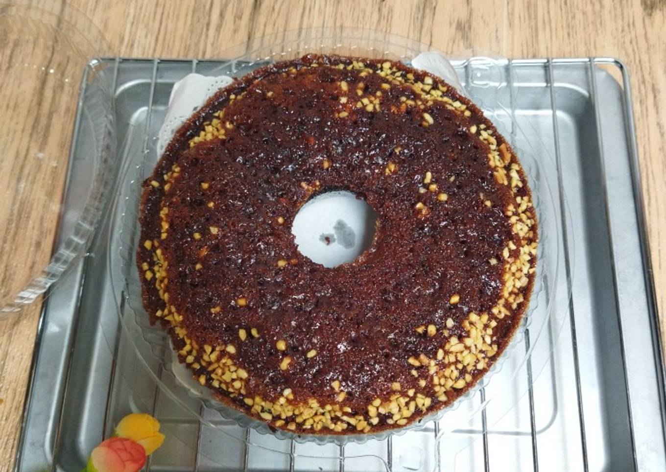 Bolu karamel atau kue sarang semut