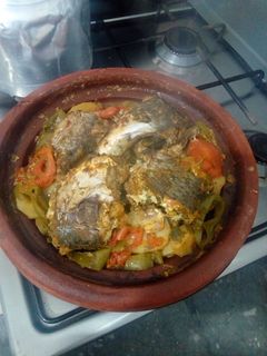 صورة لوصفة طاجين لحوت البوري بالخضر