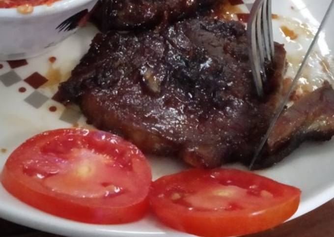 Daging Sapi Bakar Kecap Madu dan Sambal Orek