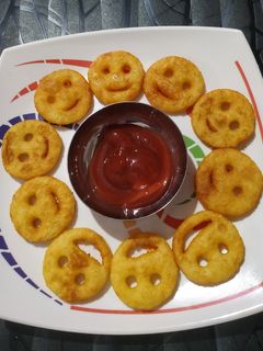 स्माइली (Smiley recipe in Hindi) रेसिपी मुख्य फोटो