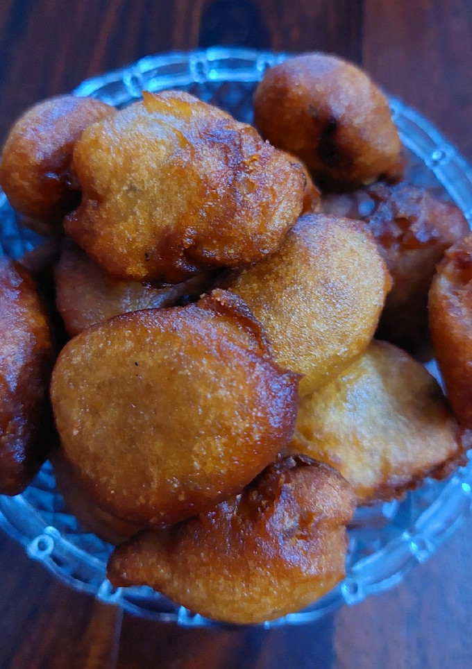 मीठे पुए(MEETHE PUE RECIPE IN HINDI) रेसिपी मुख्य फोटो