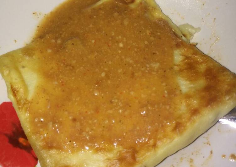 Martabak telur, ayam kuah kacang