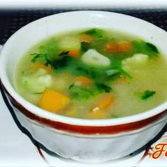 A picture of Clear Vegetable Soup.