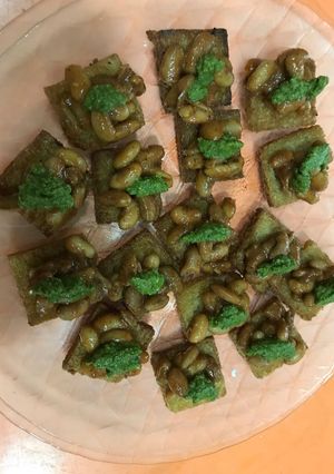 A picture of Kidney beans crostini.