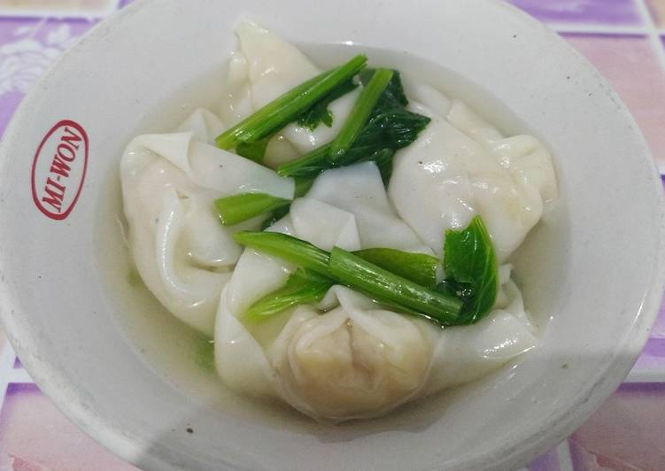 Pangsit kuah