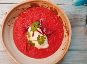 Hình của món Súp củ dền.