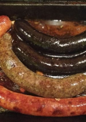 Hurka- és kolbászsütés recept fotója
