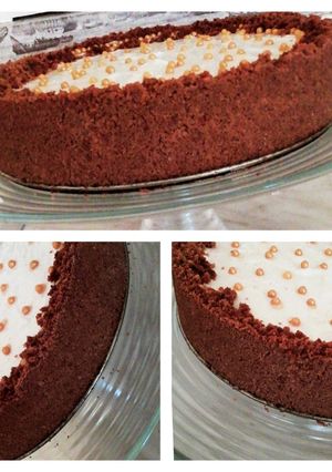 O poză a rețetei Cheesecake cu jeleu de caise și cremă de brânză.
