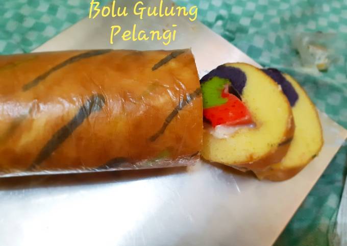 How to Prepare Delicious Bolu Gulung Pelangi