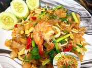 Gambar mie tiaw goreng seafood