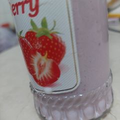 A picture of Strawberry milk shake.