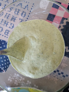 Una foto de Salsa de ajo y perejil