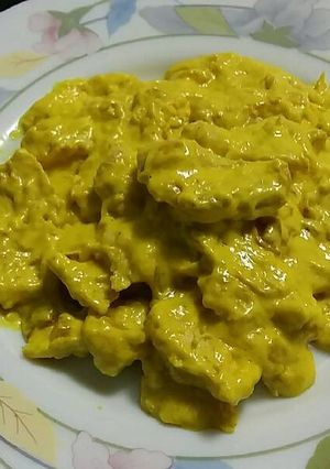 Foto principal de Pollo con cúrcuma y curry