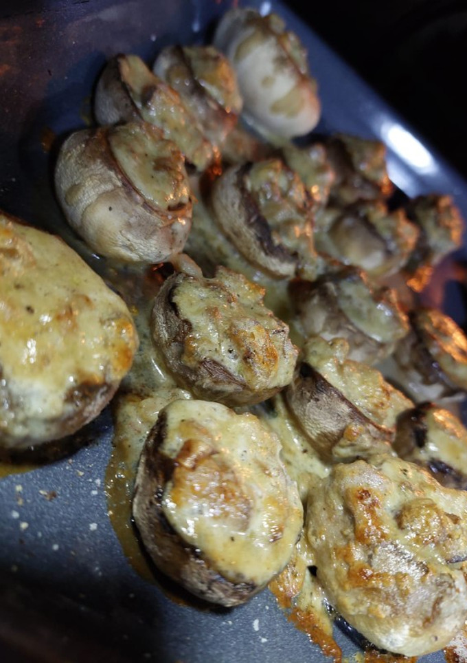 Una foto de Champiñones Rellenos 😋