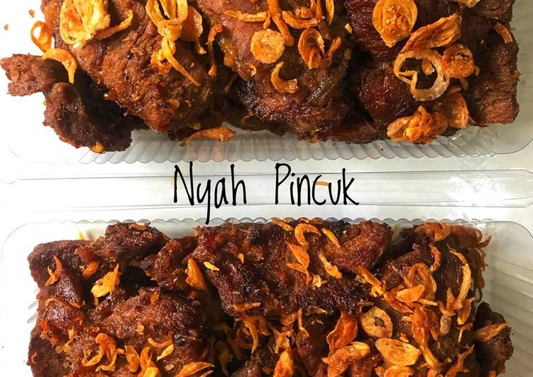 Empal Gepuk Spesial Nyah Pincuk