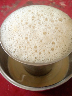 சுவையான பில்டர் காபி (Filter Coffee Recipe in TAmil) செய்முறை முக்கிய புகைப்படம்