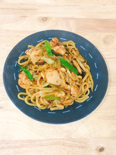 日式雞肉炒烏龍麵 的食譜成品照片