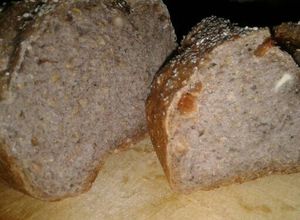 Una foto de Pan muesli con masa madre