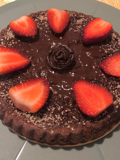 Foto di Crostata morbida con la crema pasticcera e cioccolato 🍫