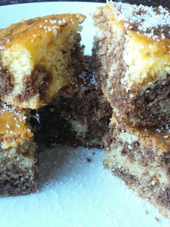 Una foto de Torta marmolada de limón