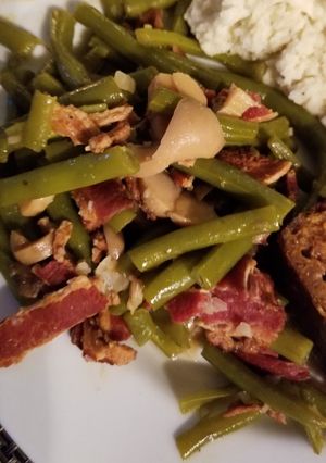 A picture of Southern green beans.