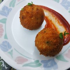 Cheese corn balls A picture of Cheese corn balls.