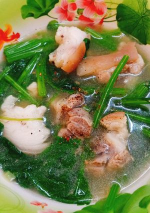 Hình của món Cải bó xôi nấu thịt heo.