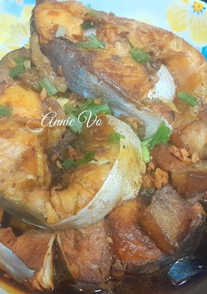 Hình của món Cá bông lau kho thịt ba rọi.
