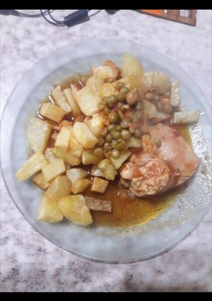 Una foto de Pollito en salsa