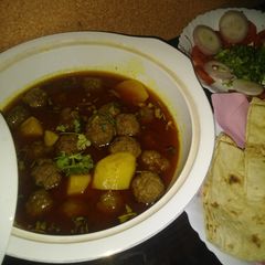 A picture of Spicy koftey aloo.