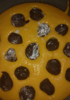 Foto de Bolo de cenoura recheado de brigadeiros