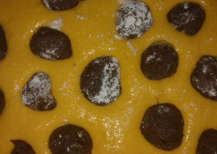 Bolo de cenoura recheado de brigadeiros