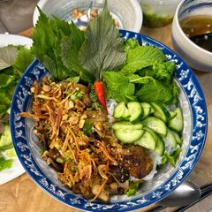 A picture of Grilled Pork Lemongrass Vermicelli | Bún Thịt Nướng.
